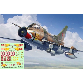 81758 Su-17M4 Fitter-K 1/48 + decal D48081